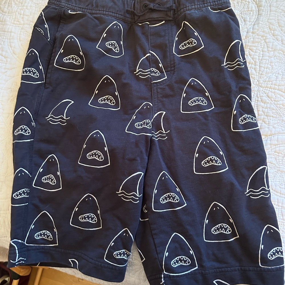 Tea Collection White and Black Patterned Shorts